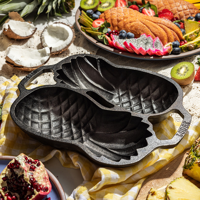 Lodge Ironware - Seasoned Cast Iron Pineapple Pan - Image 4