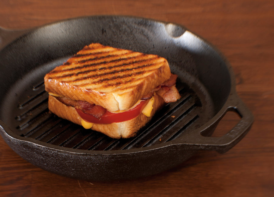Lodge Ironware - Round Cast Iron Grill Pan - Image 4