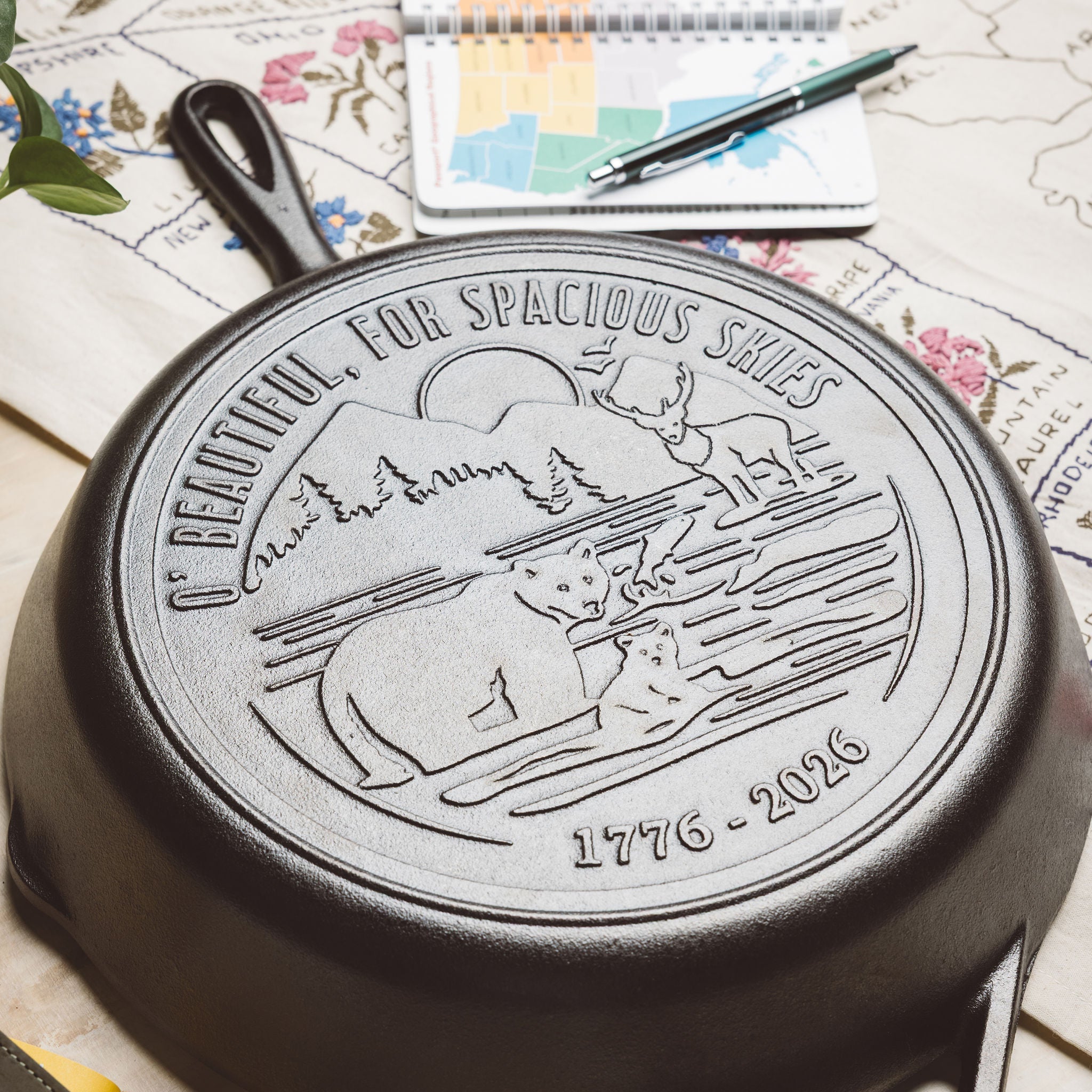 Lodge Ironware - Lodge Ironware - 12 Inch Seasoned Cast Iron Skillet, Spacious Skies - Image 4