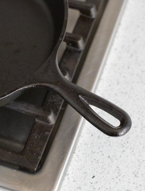 Lodge Castiron - Classic Cast Iron Skillets - Image 116