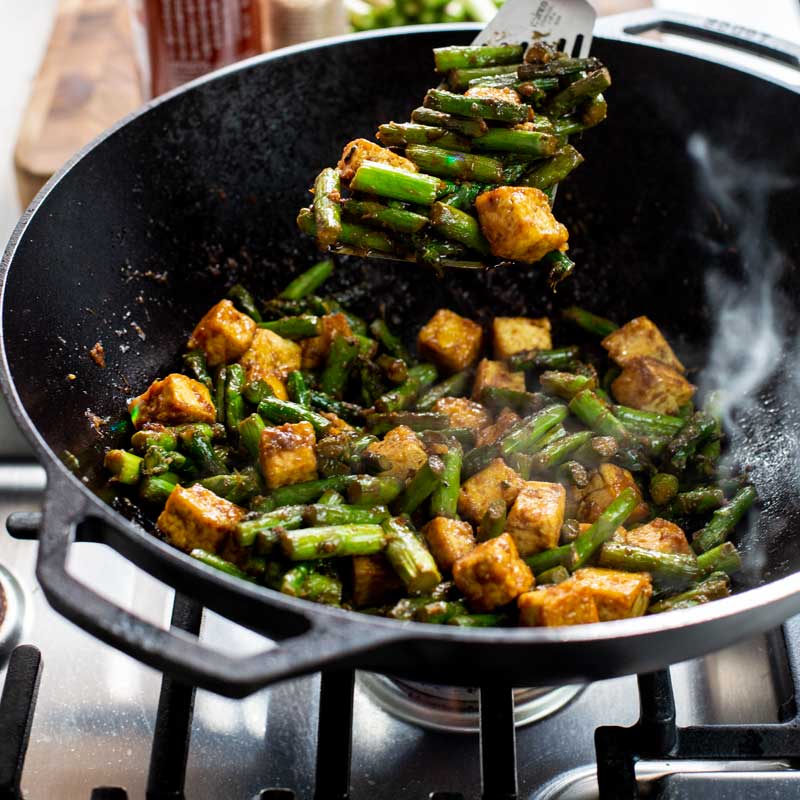Lodge Castiron - 14 Inch Seasoned Cast Iron Wok - Image 3