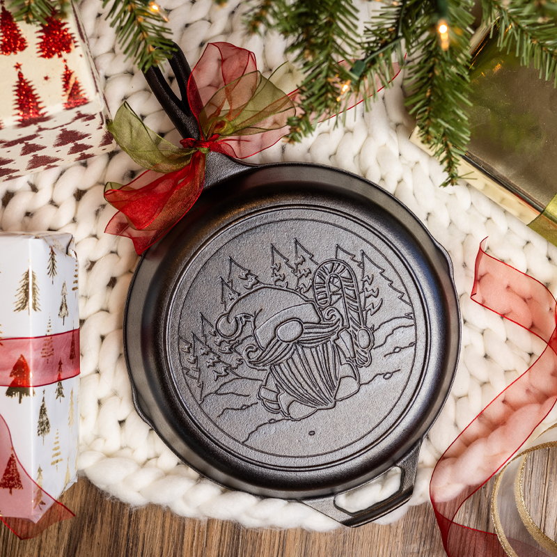 Lodge Ironware - Lodge Ironware - 10.25 Inch Seasoned Cast Iron Holiday Gnome Skillet