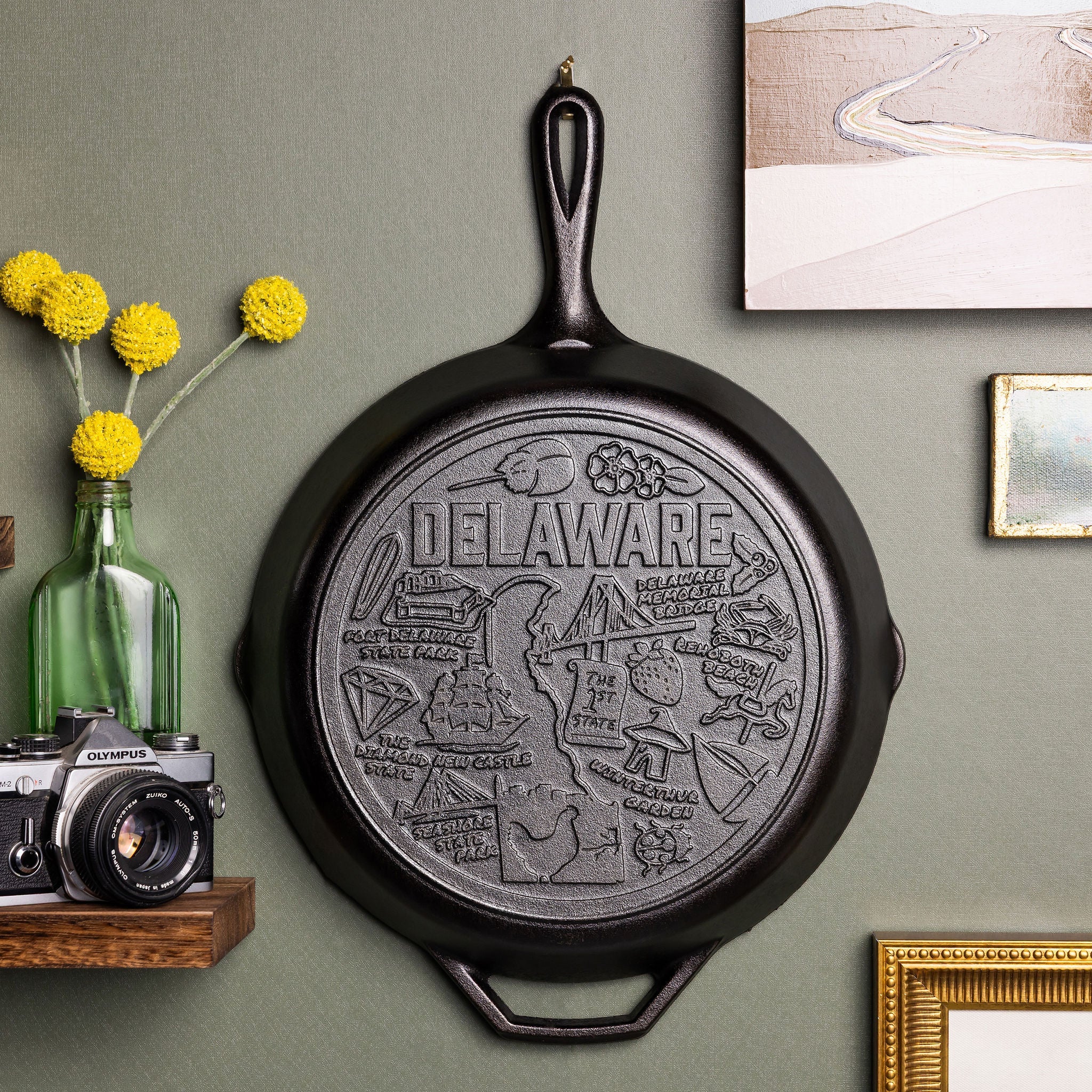 Lodge Castiron - American Road Trip: 12 Inch Seasoned Cast Iron Skillet, Delaware - Image 2
