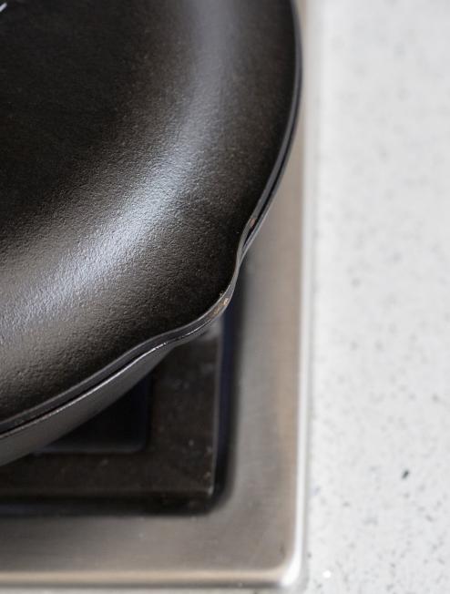 Lodge Castiron - Cast Iron Lid - Image 5
