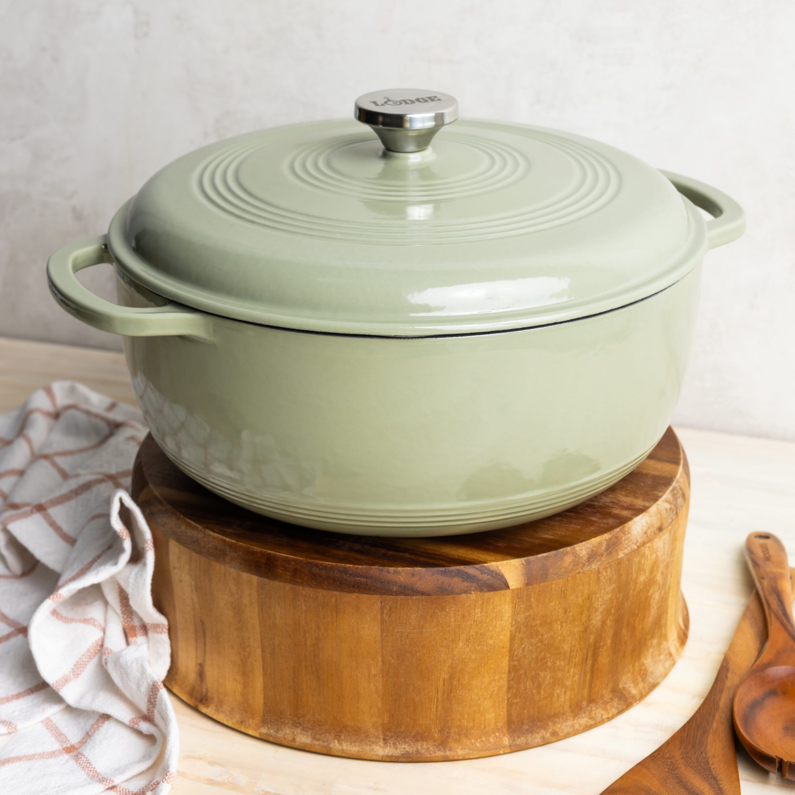Lodge Castiron - Essential Enamel Dutch Oven - Image 21