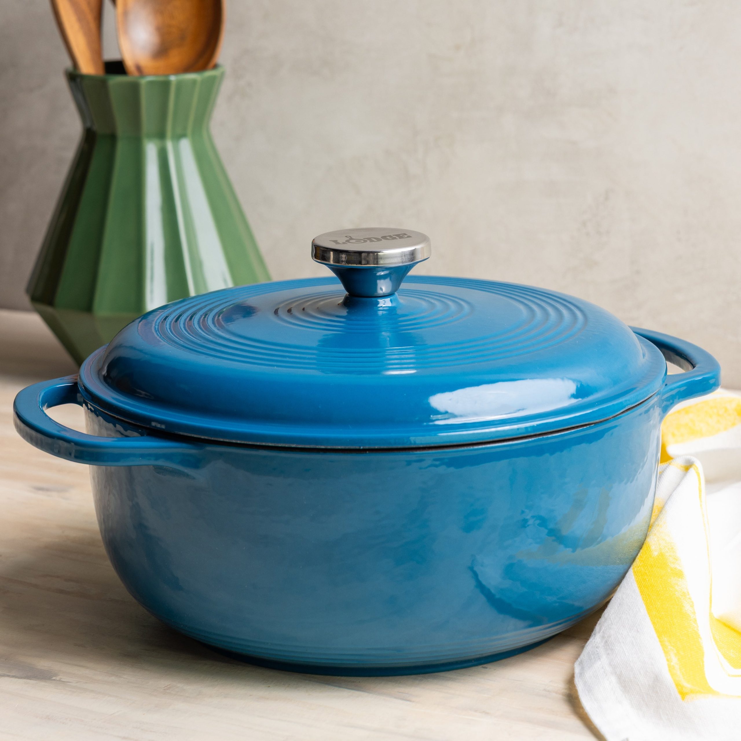 Lodge Castiron - Essential Enamel Dutch Oven - Image 45