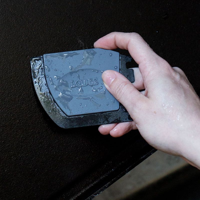 Lodge Castiron - Deluxe Pan Scraper - Image 3